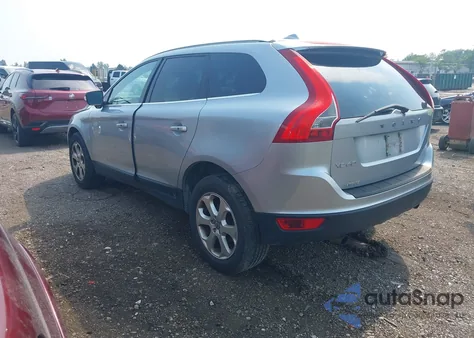 2013 Volvo Xc60 3.2 Premier z USA, uszkodzony, nr VIN YV4952DZXD2392571